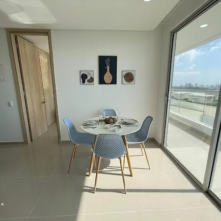 New Luxury In Cabrero - Next To Downtown Apartment